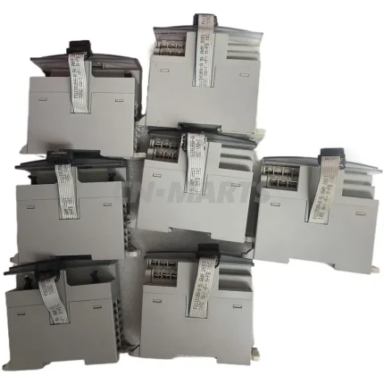 Allen-Bradley 1762-OB8/IQ32