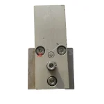 MOOG D633E713A