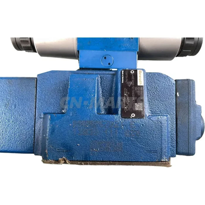Rexroth R900757604 4WRZE 25 W8-220-73/6EG24N9EK31/F1D3M