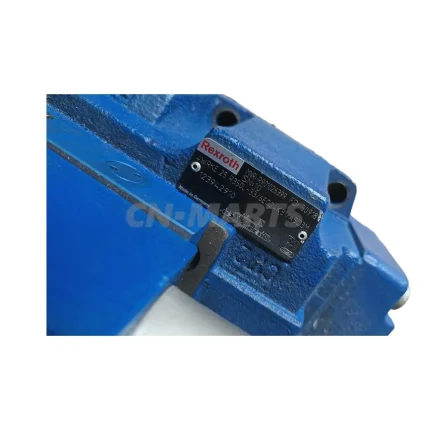 Rexroth R901026399 4WRKE 25 R350L-33/6EG24K31/A5D3M