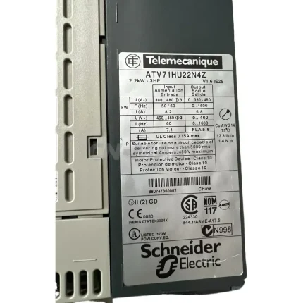Schneider ATV71HU22N4Z