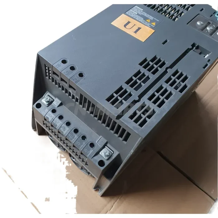 Siemens 6SL3210-1SE21-8UA0