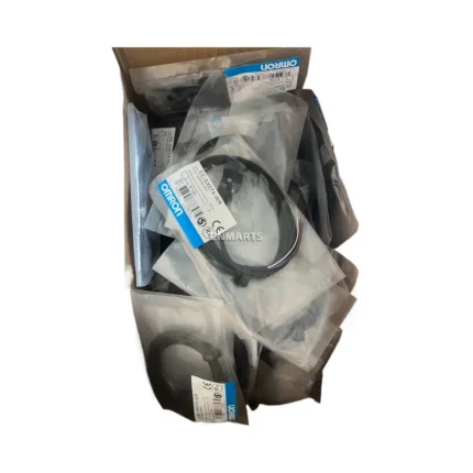 OMRON EE-SX674-WR Photo Microsensor